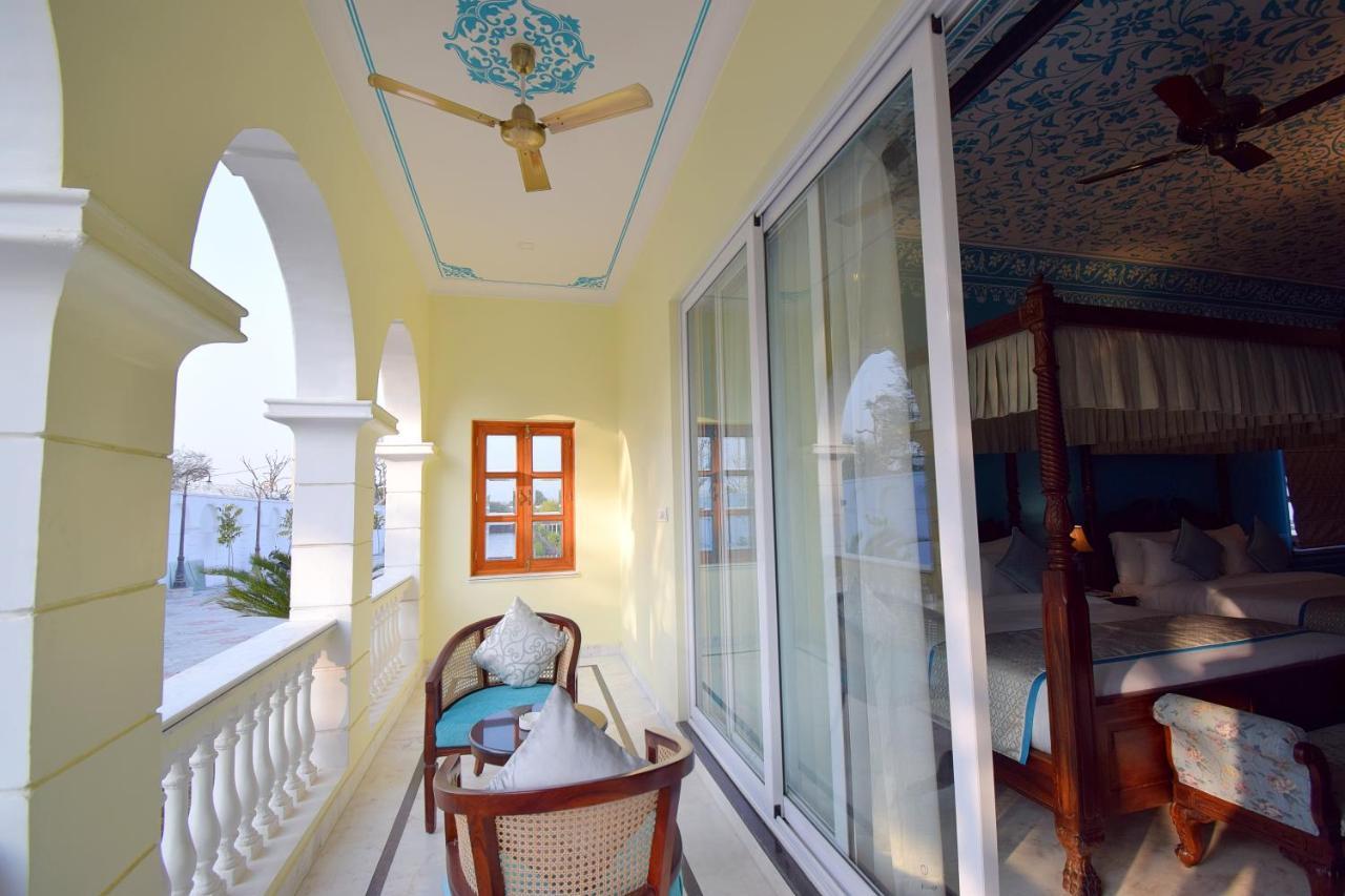 Umaid Farm Resort- A Legancy Vintage Stay In Jaipur Extérieur photo