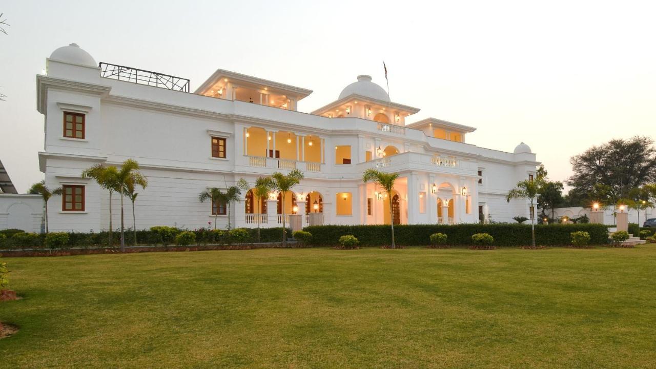 Umaid Farm Resort- A Legancy Vintage Stay In Jaipur Extérieur photo